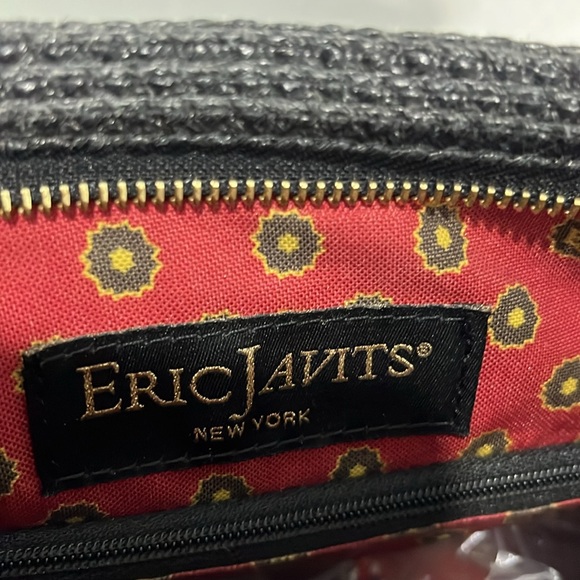 Eric Javits Crossbody Bag - Picture 9 of 9